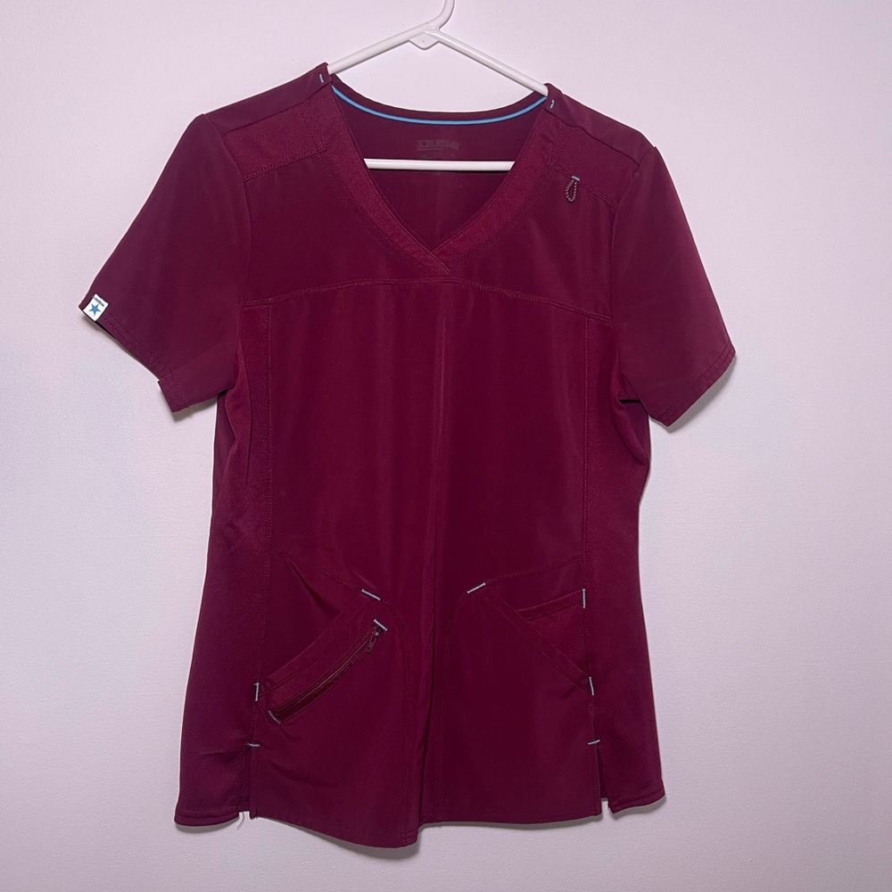 Burgundy scrub top  (EVERYTHING WILL BE WASHED BEFORE SHIPPED)
